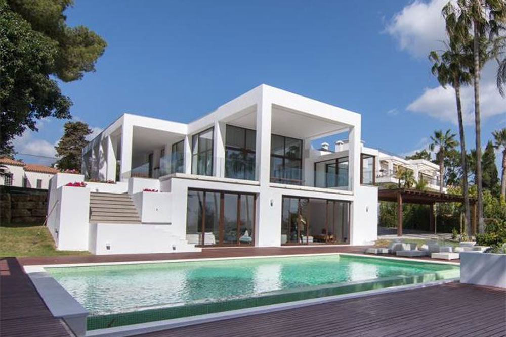Exquisite contemporary villa in the Golden Mile